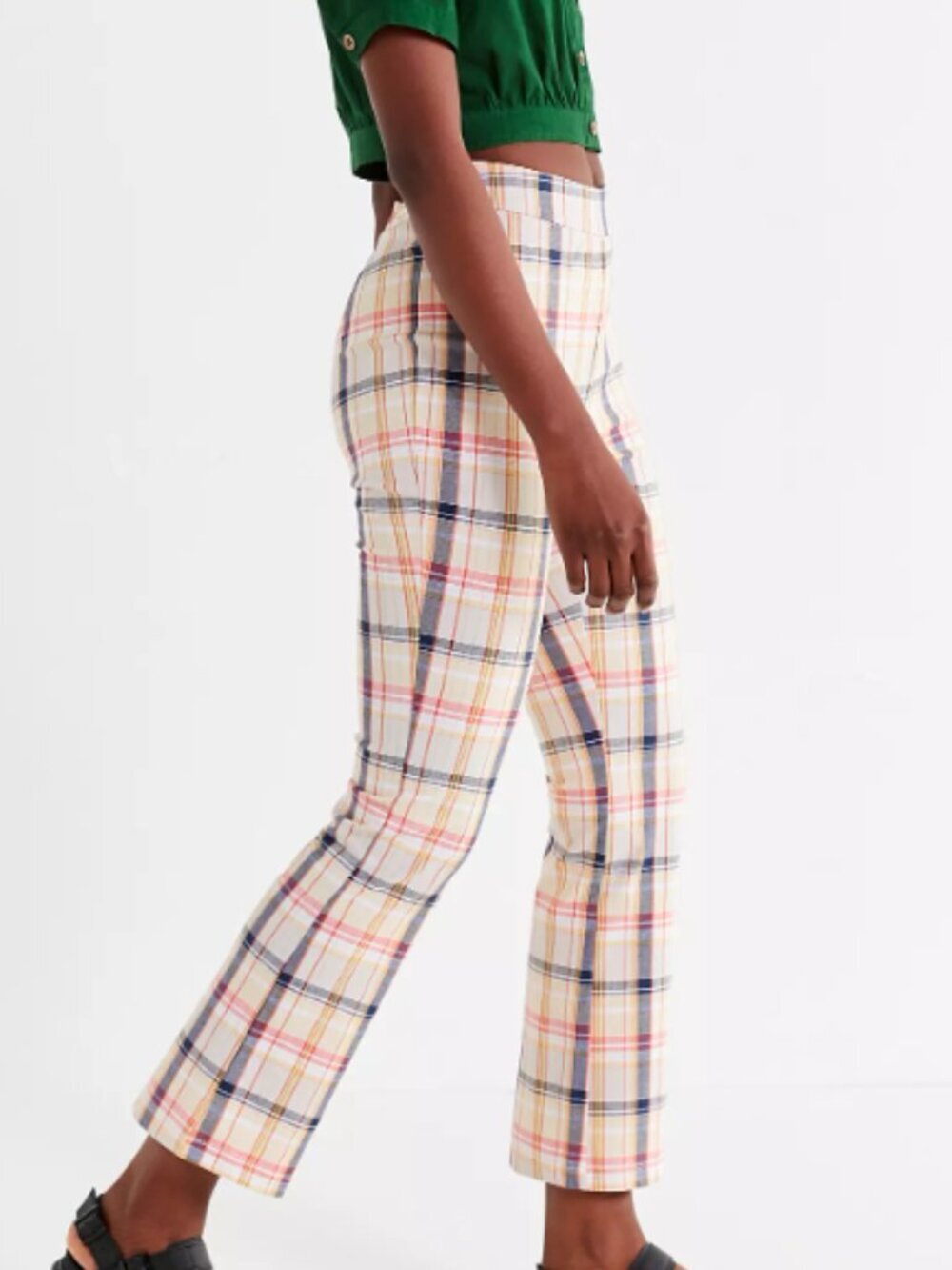 UO Leila Plaid Kick Flare Pant Size 0